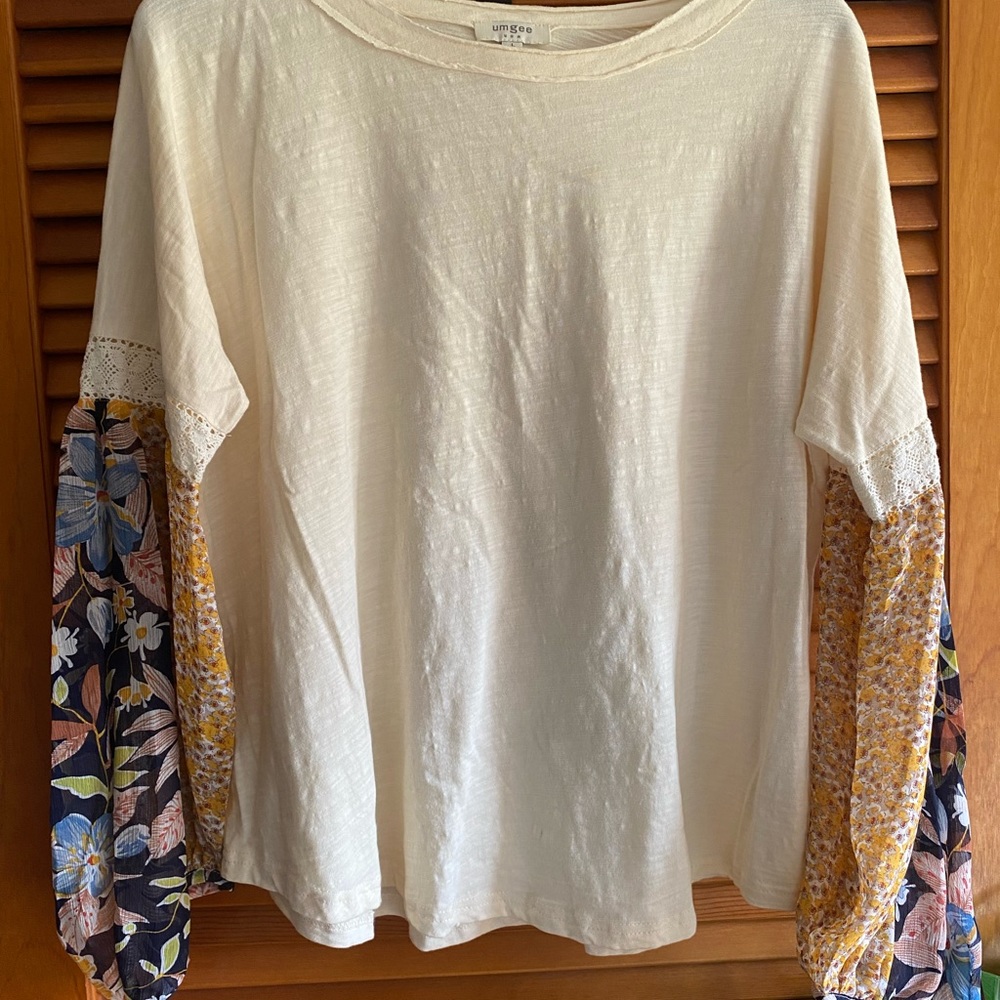 Umgee Cream Long Sleeve Tee with Floral Print Sleeves